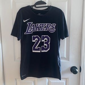 Nike Lakers t shirt
